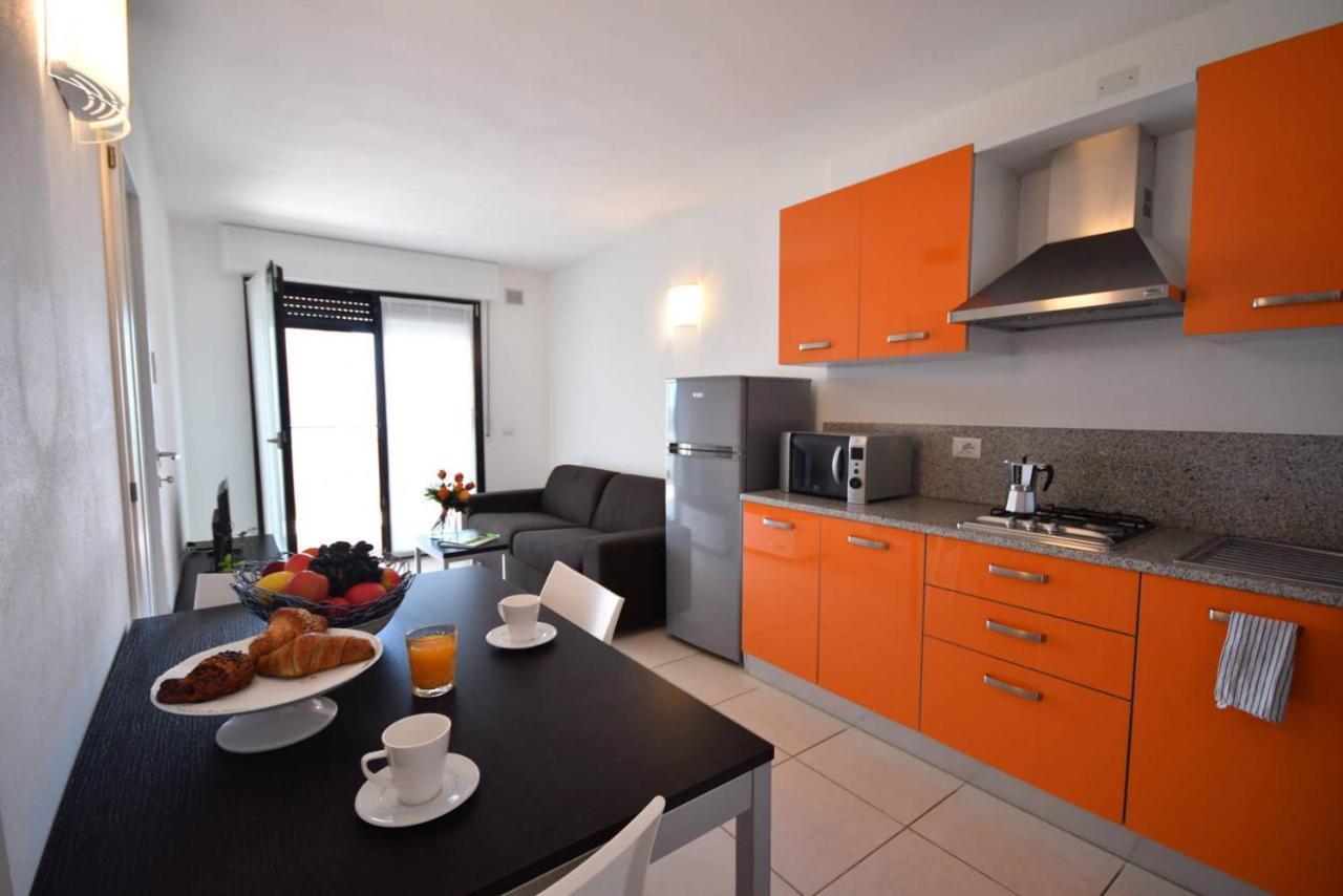 Aparthotel Alessandria Lignano Sabbiadoro Exterior photo