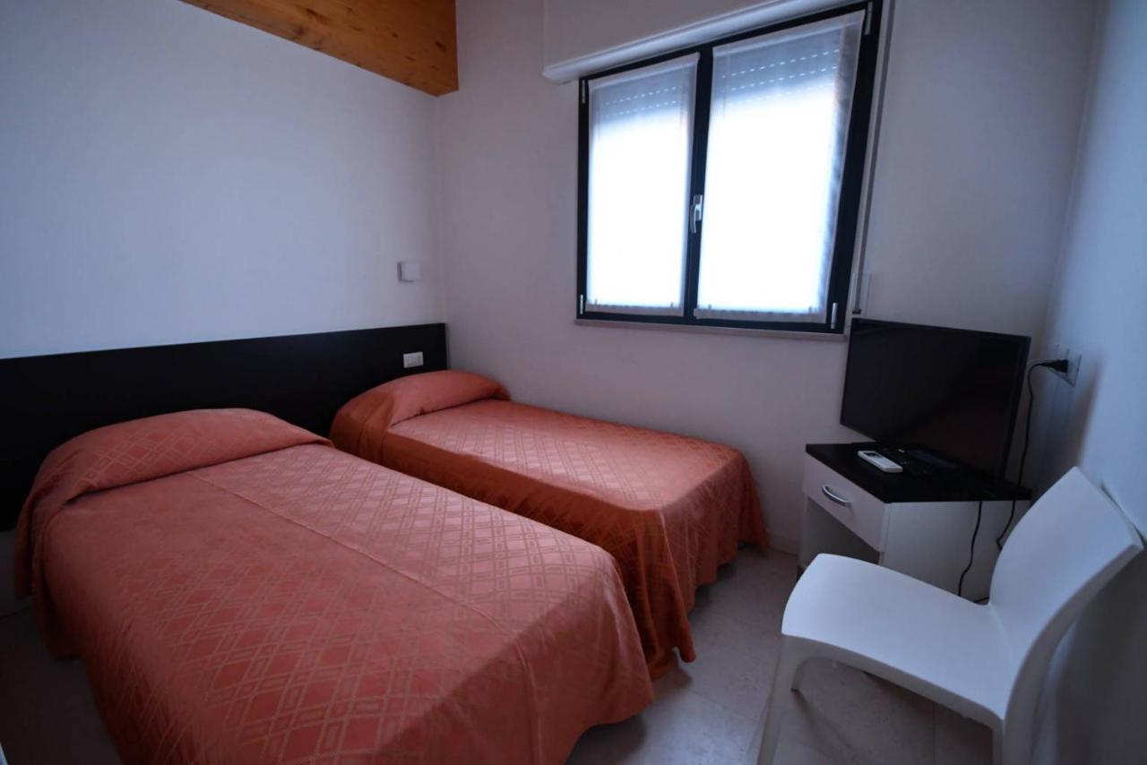 Aparthotel Alessandria Lignano Sabbiadoro Exterior photo
