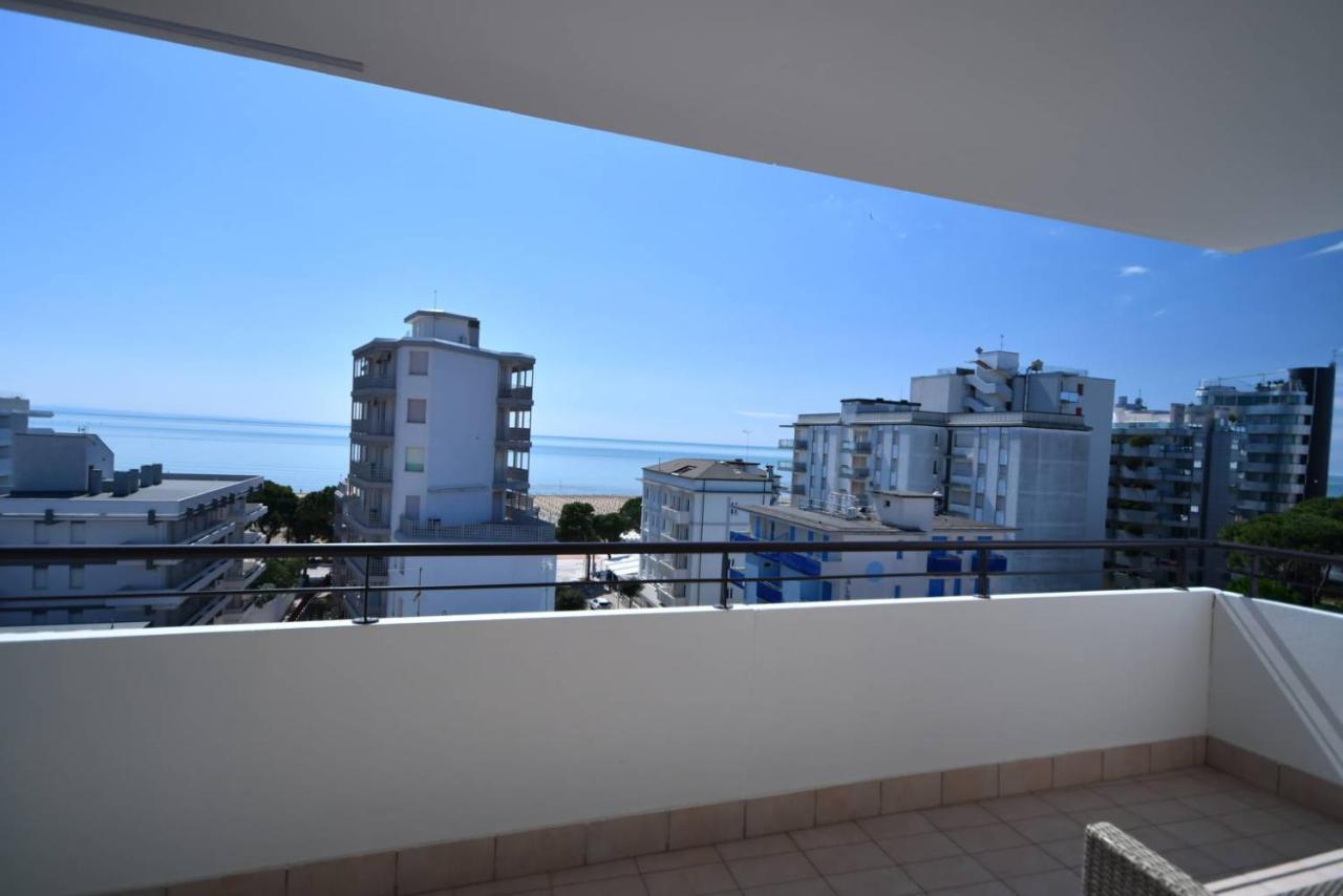 Aparthotel Alessandria Lignano Sabbiadoro Exterior photo