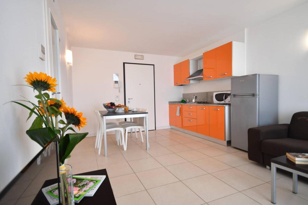 Aparthotel Alessandria Lignano Sabbiadoro Exterior photo