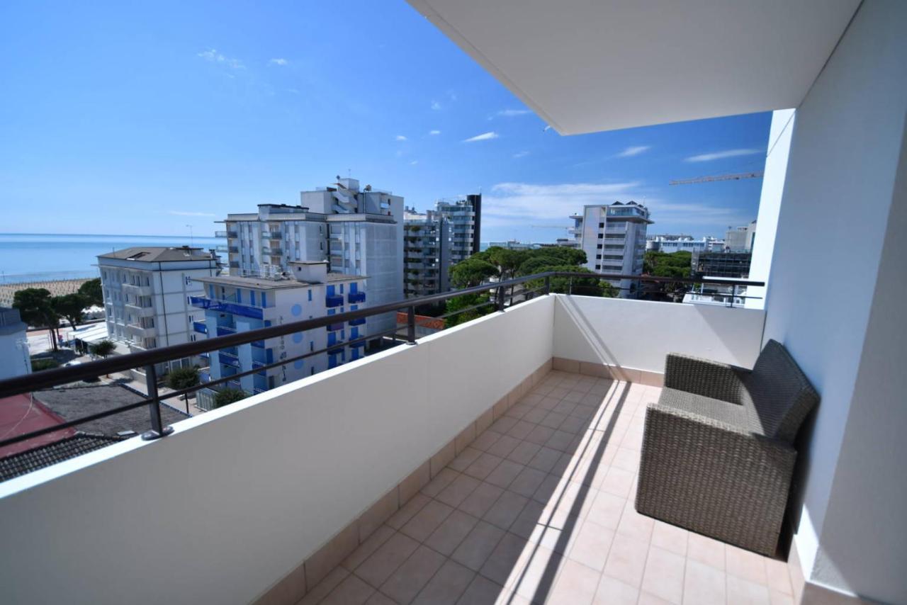 Aparthotel Alessandria Lignano Sabbiadoro Exterior photo
