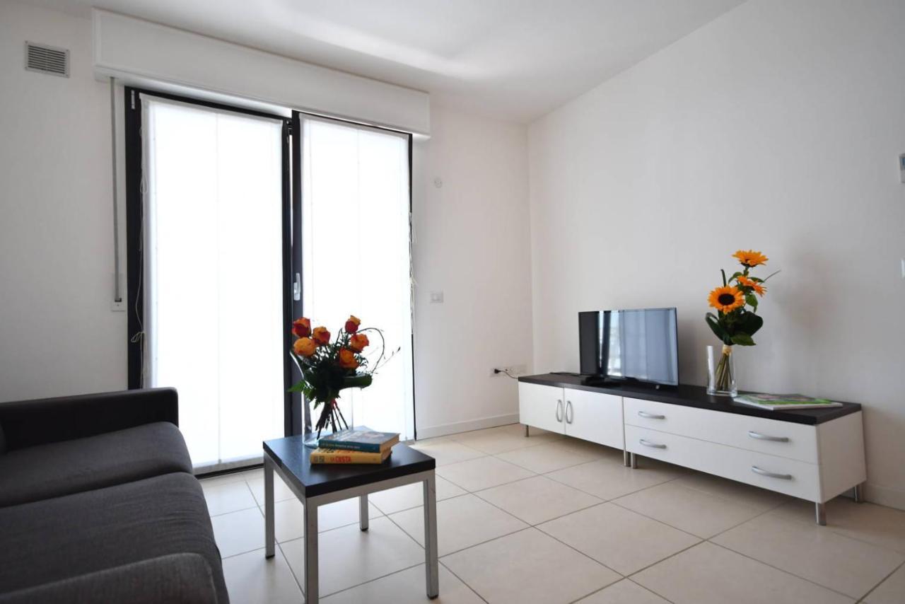 Aparthotel Alessandria Lignano Sabbiadoro Exterior photo