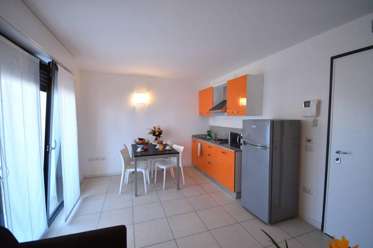 Aparthotel Alessandria Lignano Sabbiadoro Exterior photo